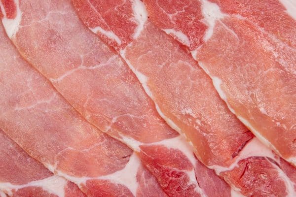 Oncologista revela 2 ingredientes que evita e alerta para atenção no supermercado