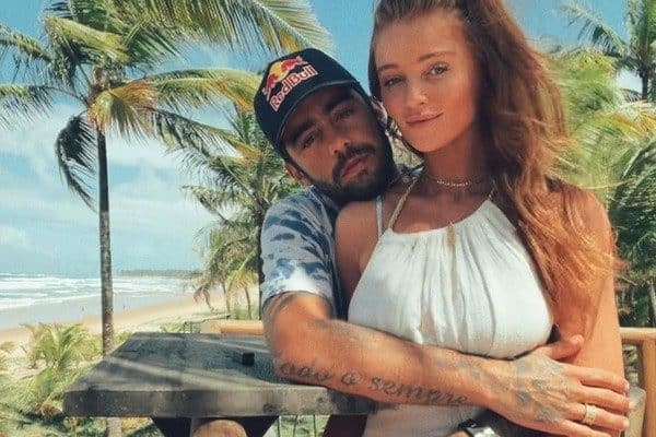 Cintia Dicker reage a rumores de briga na Justiça com Pedro Scooby após separação