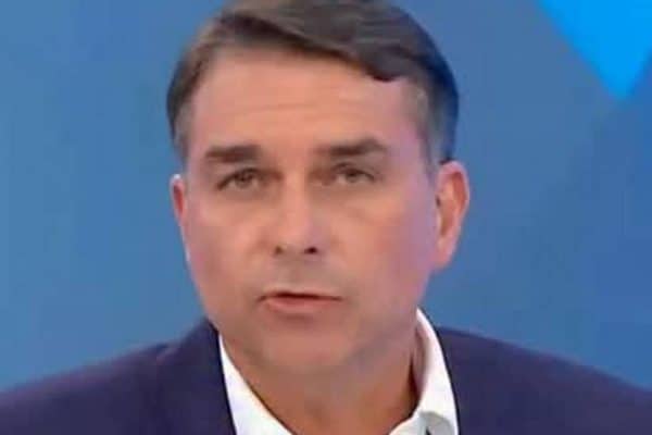 Flávio Bolsonaro aumenta nível de rejeição entre eleitores, aponta Quaest