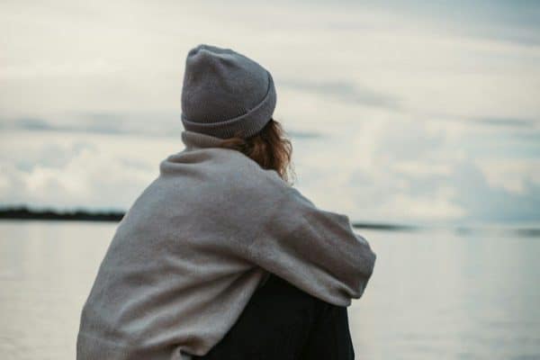 Jovens estão fazendo menos sexo? Pesquisa revela o que mudou na vida sexual da geração Z