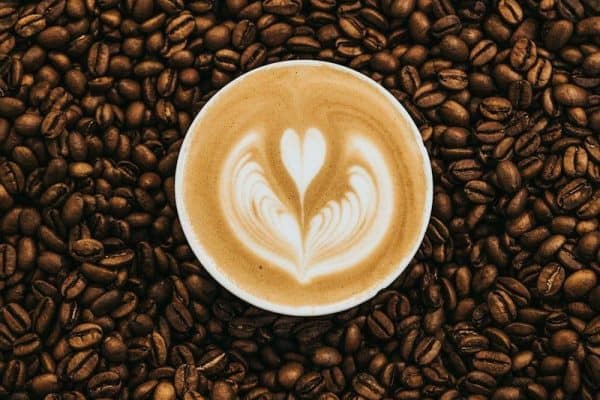 Seu café pode estar fazendo muito mais do que tirar o sono: veja 7 efeitos inesperados