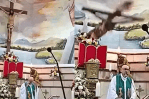Vídeo chocante mostra o momento em que padre morre após ser atingido por cruz durante a missa