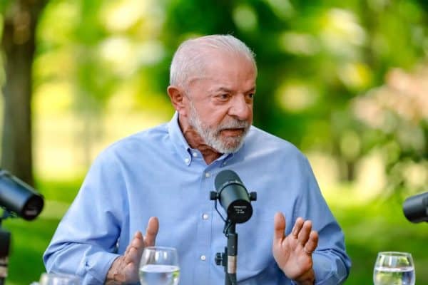 Lula nega conhecer Roberta Luchsinger e a chama de “Vorcaro feminino”