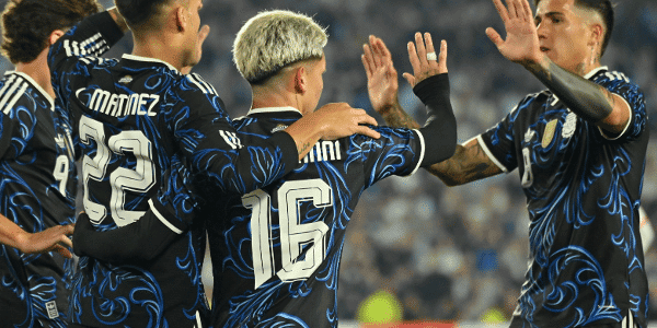 Argentina goleia Burkina Faso em amistoso de luxo na Data Fifa e mira despedida de Messi