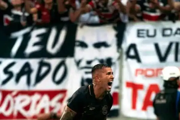 Santa Cruz assegura acesso à Série B na Arena Pernambuco com 45 mil torcedores após dez anos