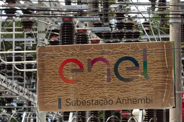 Votação do contrato da Enel em SP é marcada por queixas de pressão política e pedido de vista
