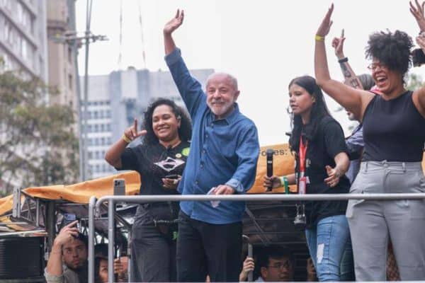 Relator do TSE reverte decisão de Nunes Marques e mantém canal ‘Exército do Lula’ no WhatsApp