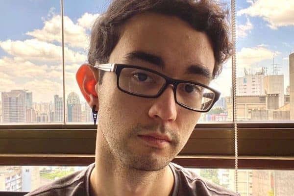 Jovem de 28 anos morre após mal-estar no Zig Festival em SP; público denuncia superlotação