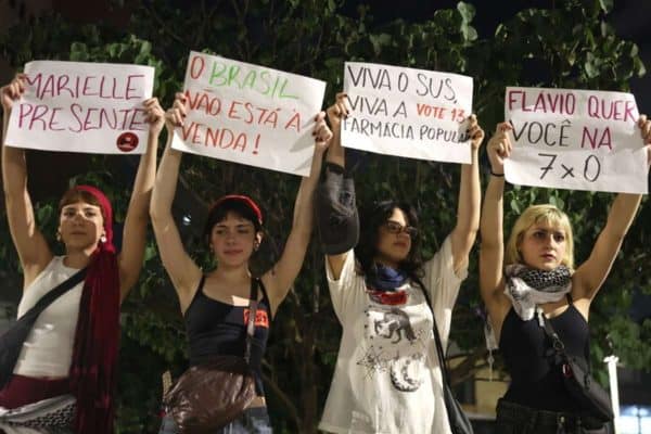 Parlamentares italianos de centro-esquerda solicitam voto em Lula para o segundo turno no Brasil
