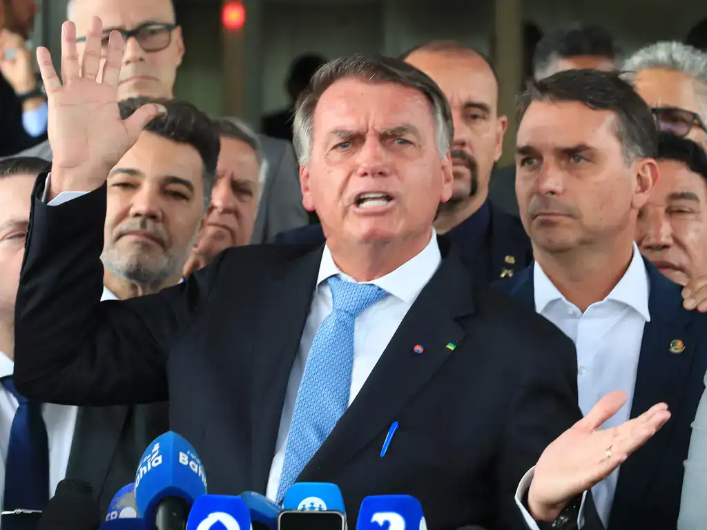 Bolsonaro não poderá votar no domingo; motivo vai além da inelegibilidade (Foto: Agência Brasil)