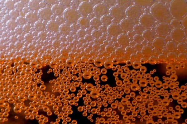 Cinco mulheres passam mal após beber refrigerante e polícia investiga suspeita de envenenamento